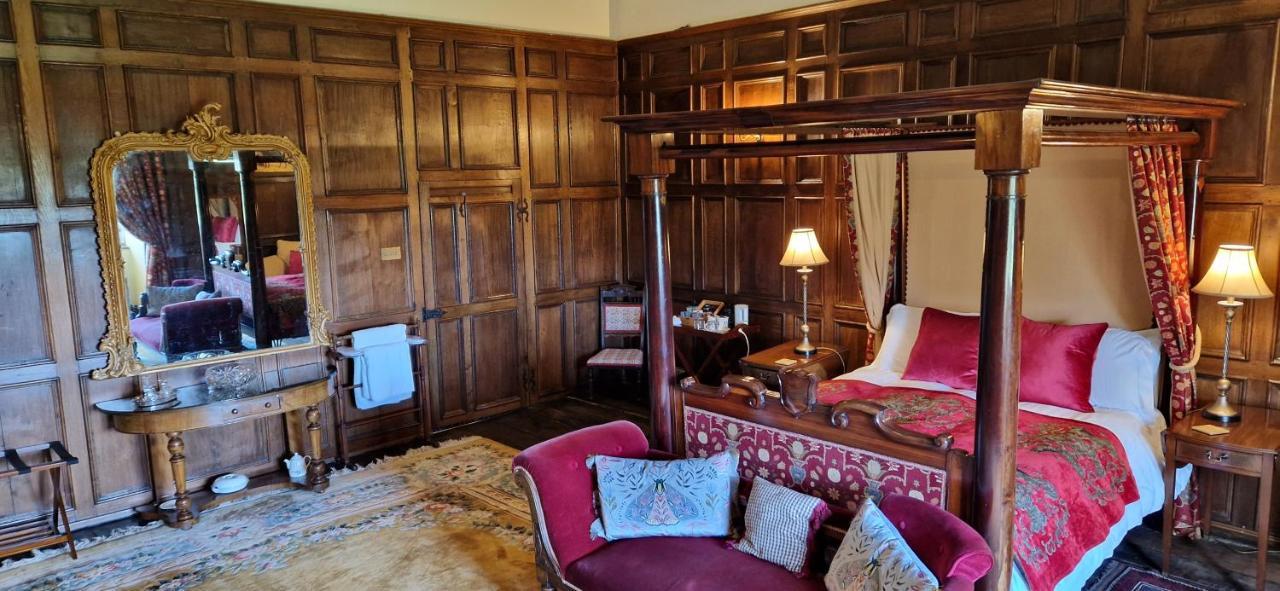 מידלהאם Braithwaite Hall Bed & Breakfast מראה חיצוני תמונה