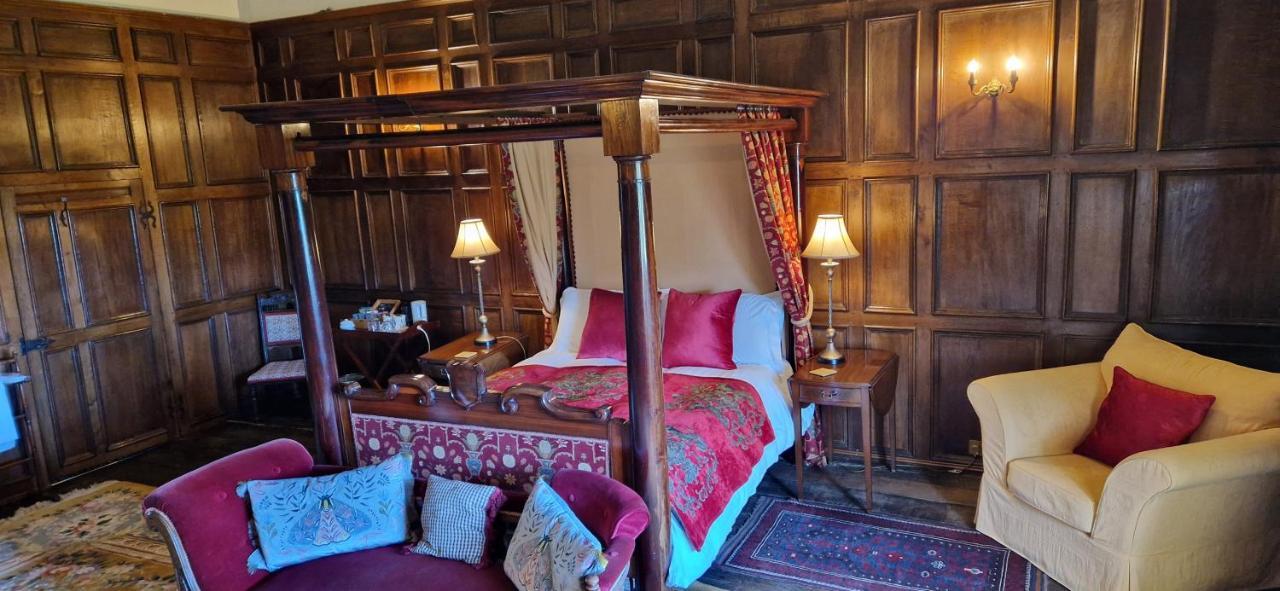 מידלהאם Braithwaite Hall Bed & Breakfast מראה חיצוני תמונה