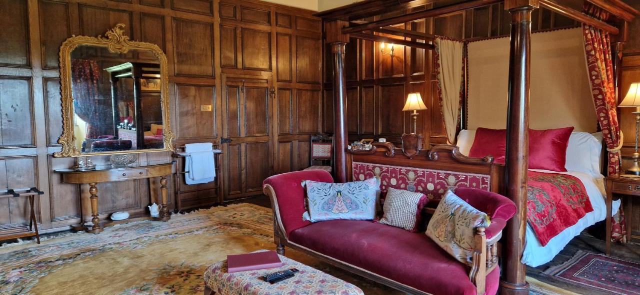 מידלהאם Braithwaite Hall Bed & Breakfast מראה חיצוני תמונה