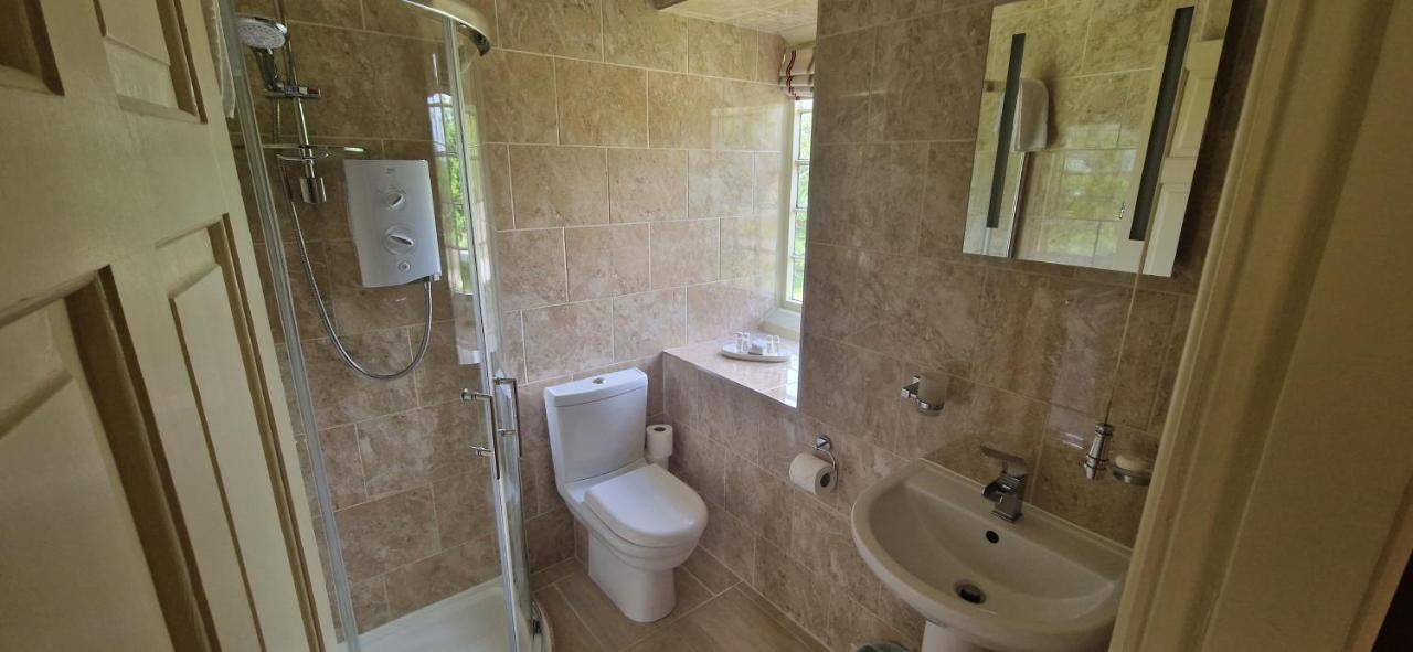 מידלהאם Braithwaite Hall Bed & Breakfast מראה חיצוני תמונה